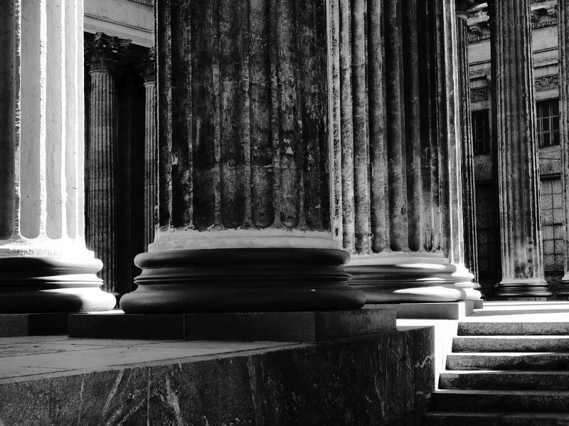 Колонны фото превью