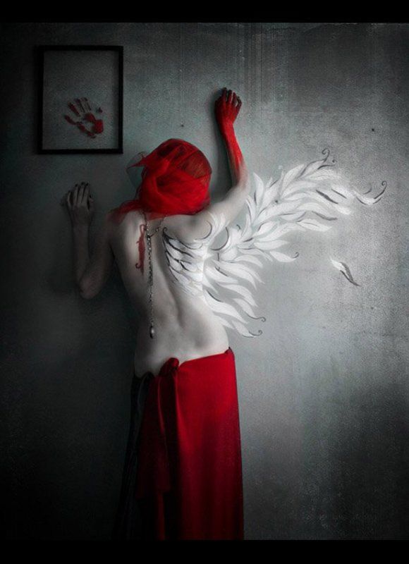 крылья, девушка, красное a.2 фото превью