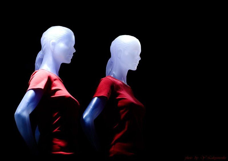 манекены, таллин, ночь, лукьяненко Из жизни манекенов фото превью