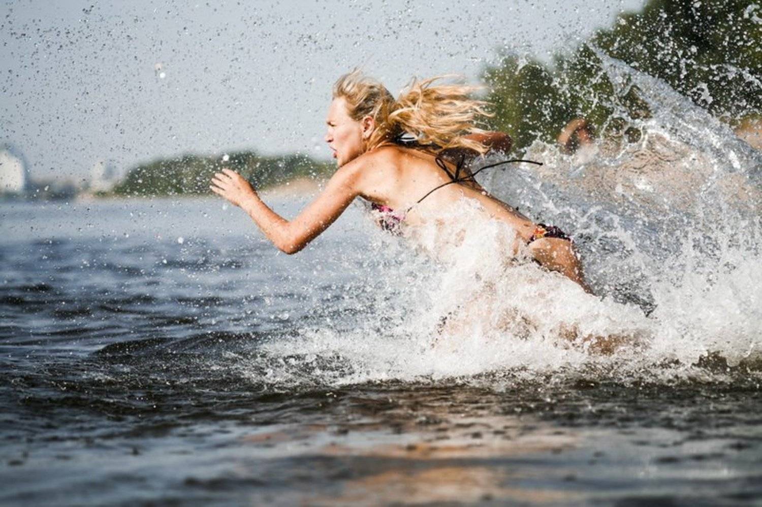 вода, брызги, стремление, вперёд, движение, воля, сила, мощь, река, волга, Кирилл Брага