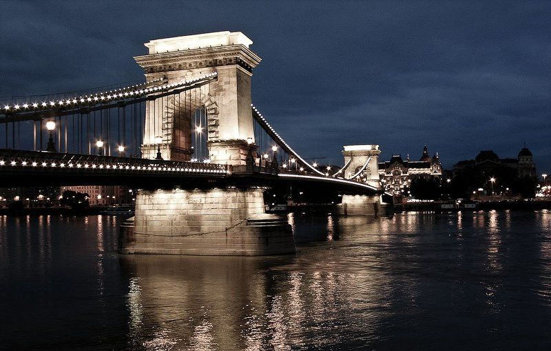 budapest, at, night, chain, bridge Budapest фото превью