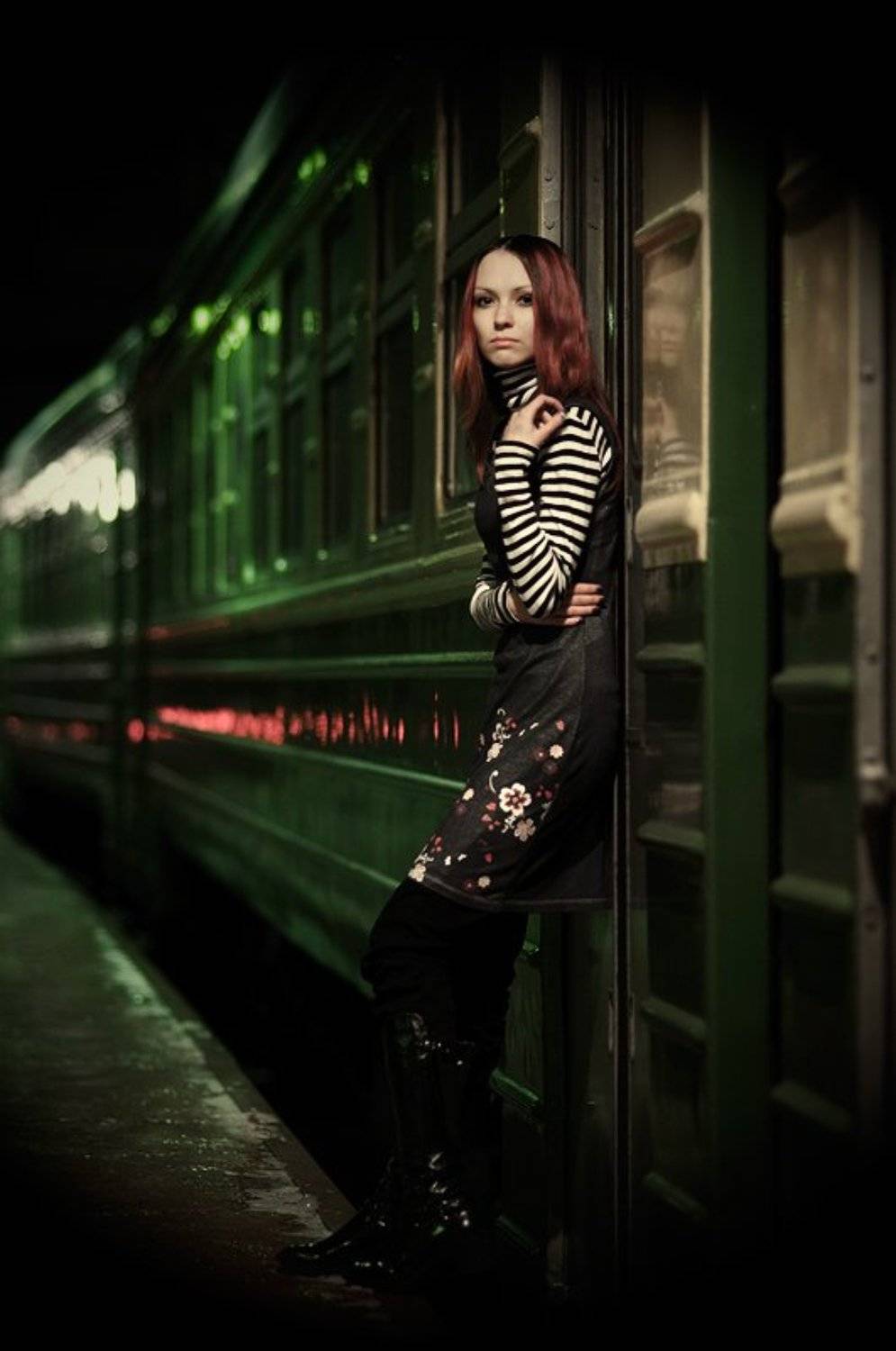 volavolko, девушка, электричка, вокзал, Дмитрий Корнилов
