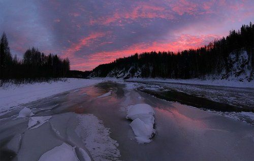 Зарождался День