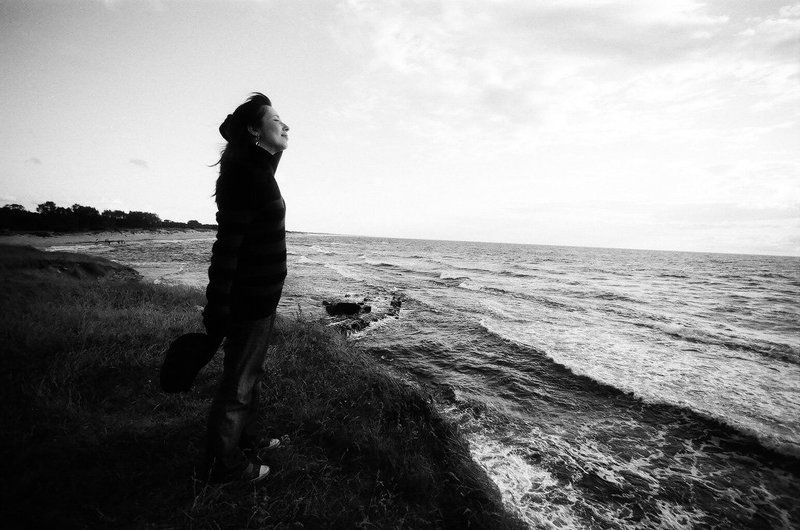 девушка, море, ожидание *** фото превью