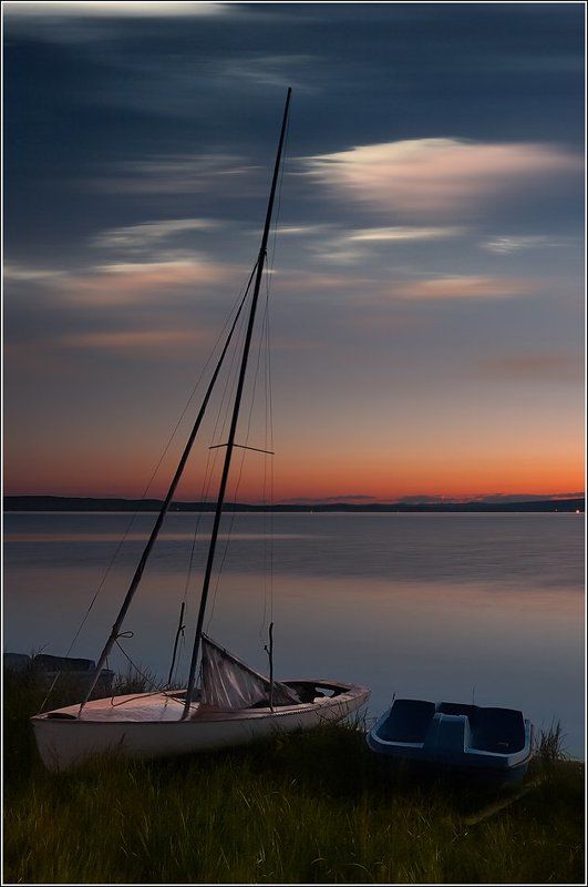 беле, белё, Берег, вечер, вода, Высокий, Далекий, закат, Красивый, Мачта, озеро, Оранжевый, отдых, парус, пейзаж, плавать, природа, Сибирь, Синий, спокойный, спорт, тихий, Трава, туризм, хакасия, ходить, яхта, яхтинг Тихий вечер на Белё фото превью