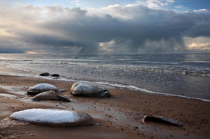Облако над морем. фото превью