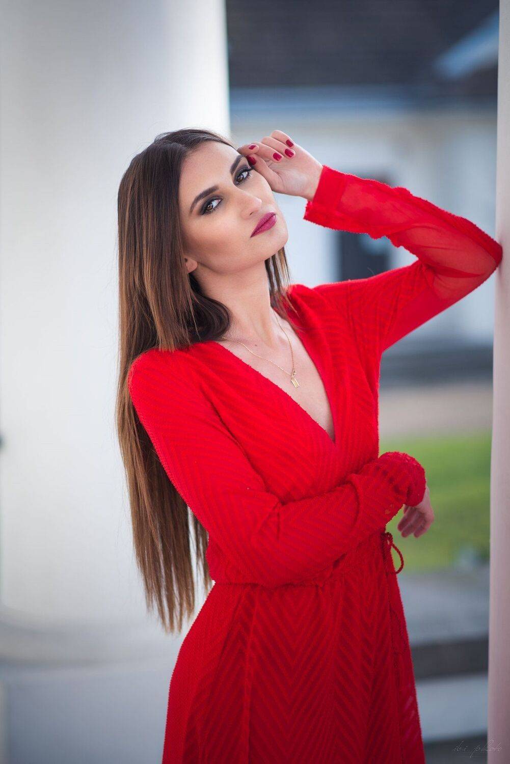 Brunette, Fashion, Long hair, Model, Portrait, Red dress, Woman, Izabela Bilinska