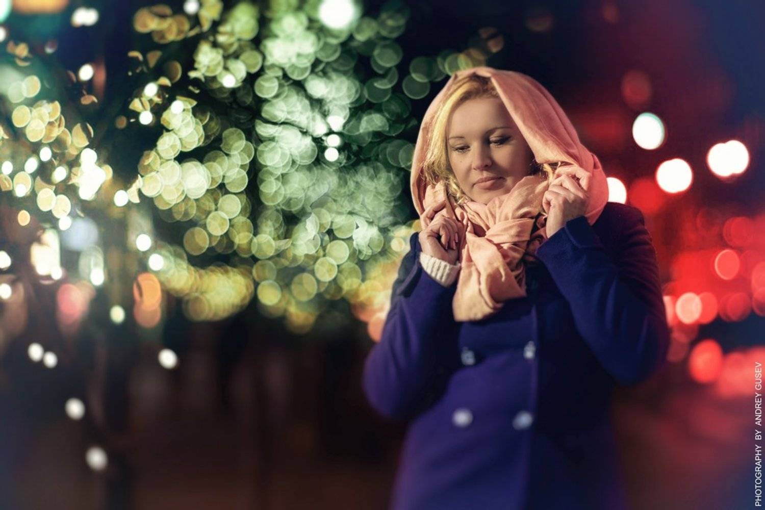 Ночь, город, огни, девушка, Aндрей Гусев