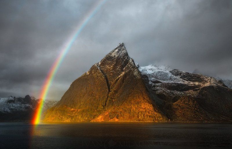 lofoten, norway, polar circle, rainbow, peak, sunset, snow Stormy rainbow фото превью