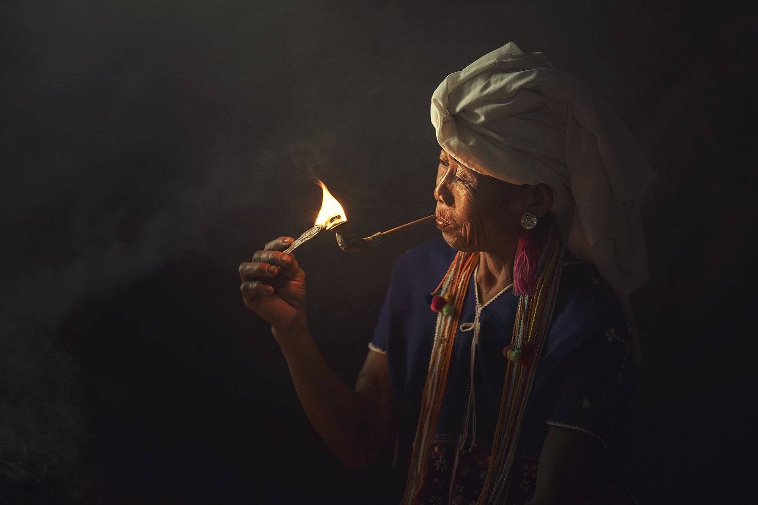 Asia, Asian, Chaina, Fire, Indoor, Light, Moning, Smoke, Thai, Woman, Saravut Whanset