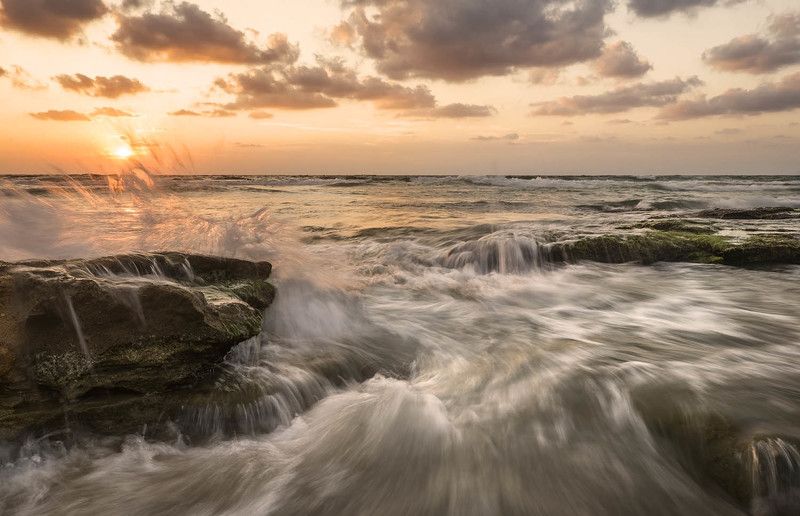 Закат на Средиземном море. фото превью