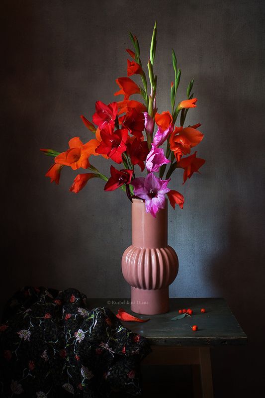 натюрморт, цветы, гладиолусы Гладиолусы фото превью