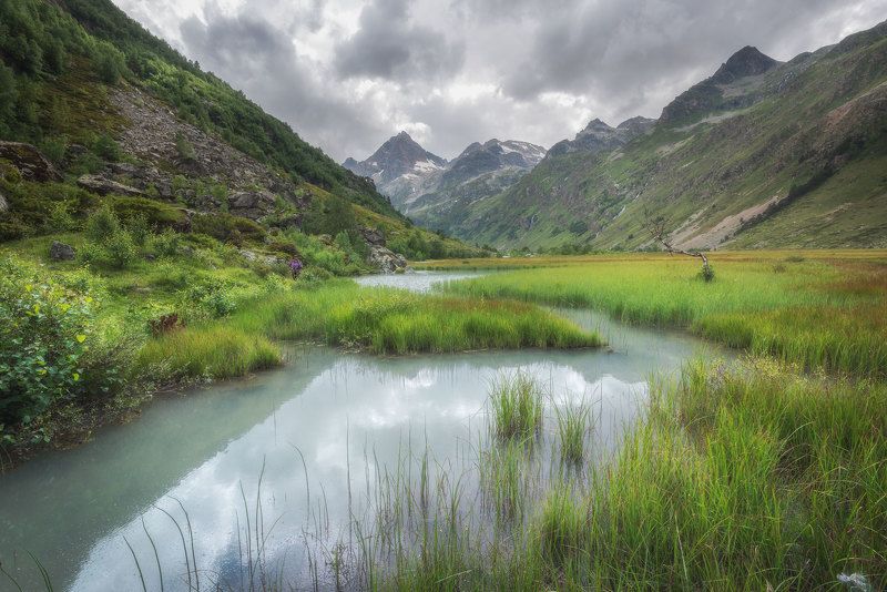 водопад, узункол, мырды Все оттенки зеленого Узункола фото превью