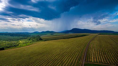 Дождь над горой Бабырган