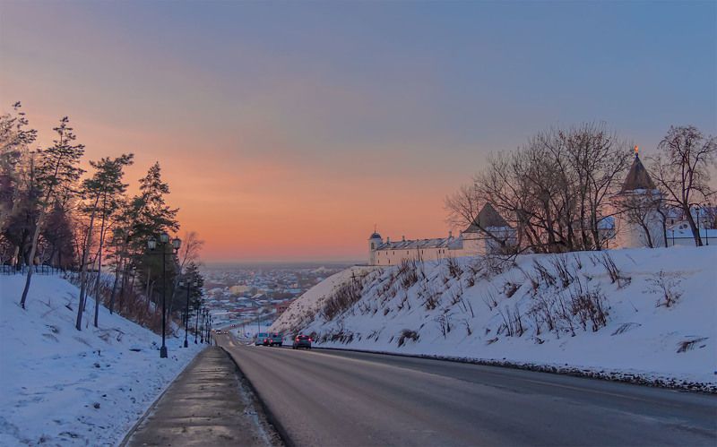 Никольский взвоз Тобольск,утро. фото превью