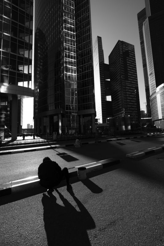 тень, паук, небоскрёбы, МДЦ, Москва, бордюр, краска Человек-паук фото превью