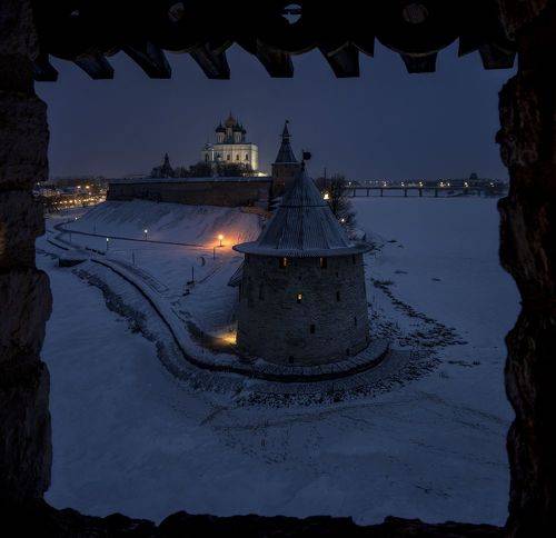 Опустился синий вечер