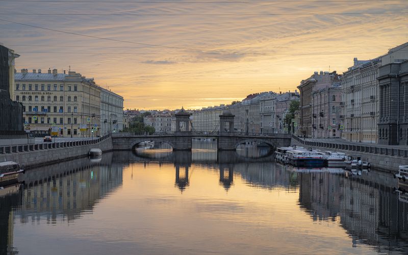 санкт-петербург , фонтанка , белые ночи , рассвет , золотой час , мост ломоносова Идиллия утра фото превью