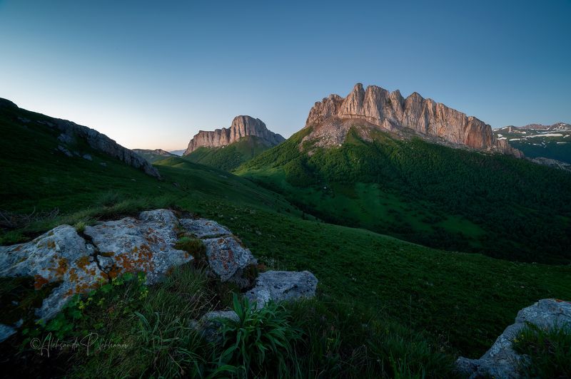 Рассвет для одного зрителя фото превью