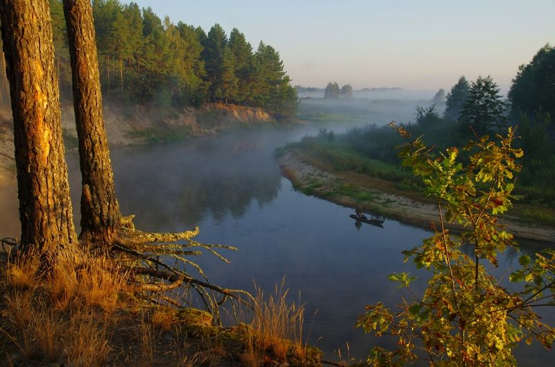 Над утренней рекой фото превью