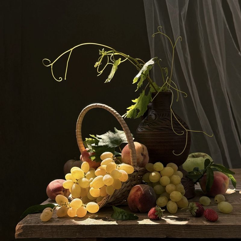 Янтарный виноград фото превью