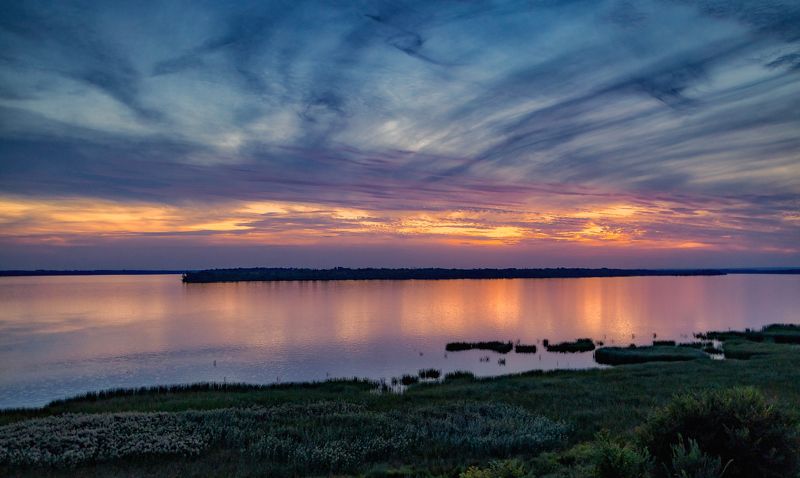 После заката в Березниках на Волге фото превью
