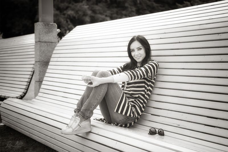 Черно-белое в полоску фото превью