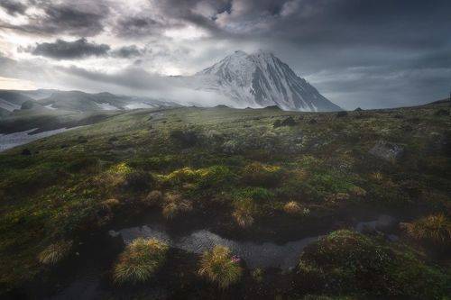 Рассвет на вулане Зимина
