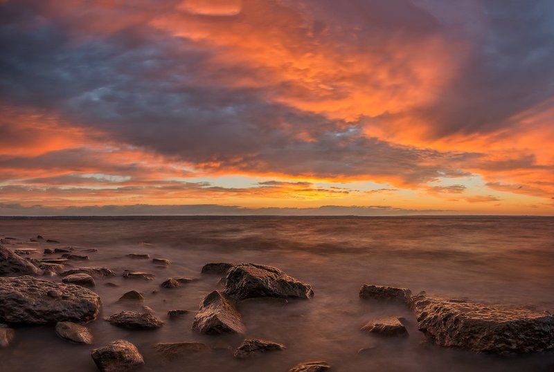 Пламенный закат фото превью
