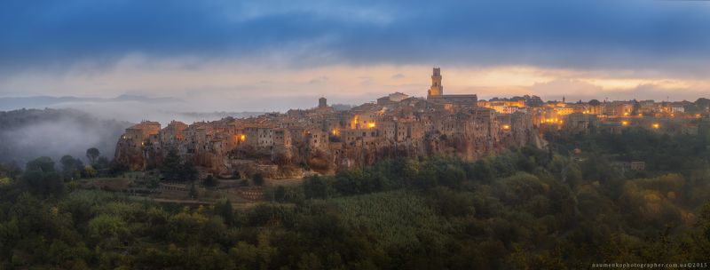 италия,тоскана,питильяно,утро,панорама,город,туман,рассвет,скалы,туфовый Италия. Тоскана. Перед рассветом у города Питильяно. фото превью