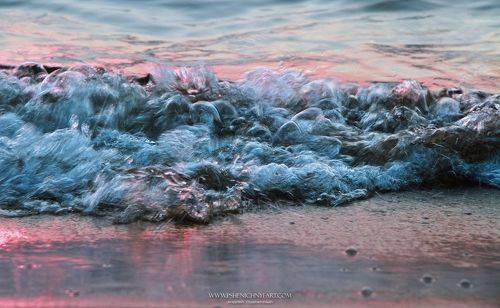 В потоке призрачных форм