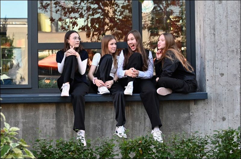 Школьницы фото превью