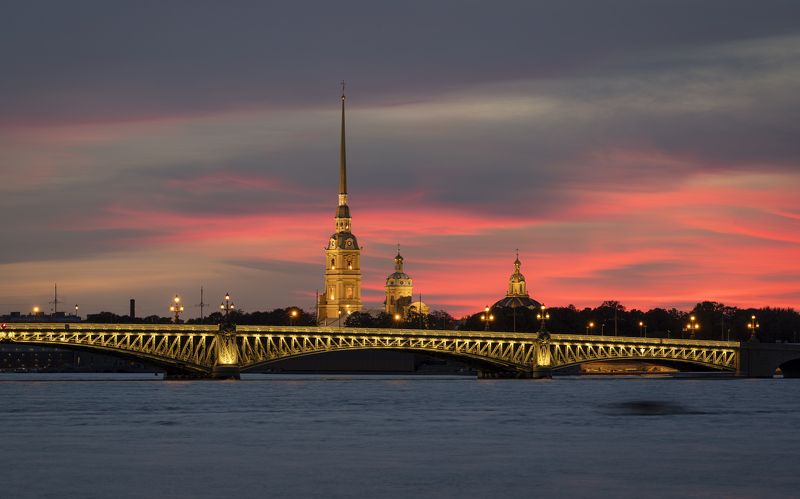 питер , санкт-петербург , закат , петропавловская крепость , троицкий мост , нева . Феерия неба фото превью