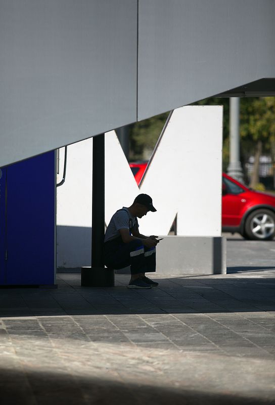 городские картинки, стрит фото,  цветной город , тени Городские картинки фото превью