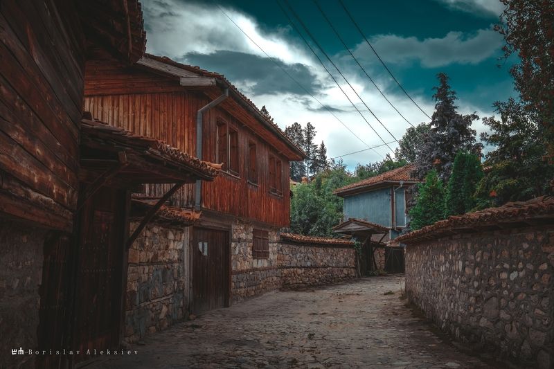 копривщица,koprivshtitsa,българия,bulgaria,travel,old,history,light,dark,clouds, Копривщица - Koprivshtitsa фото превью