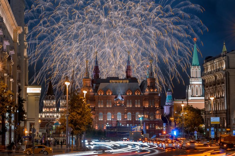 Тверская. Фейерверк. фото превью
