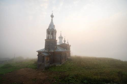 Троицкий холм в утреннем тумане