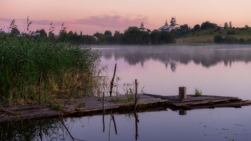 монастырь утро водоем мостик рассвет Утренняя пастораль фото превью