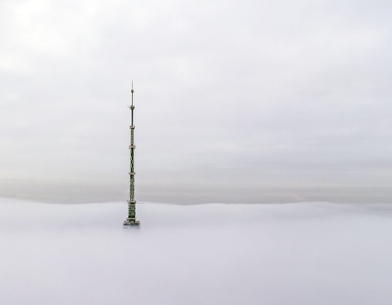 Останкинская башня в тумане фото превью
