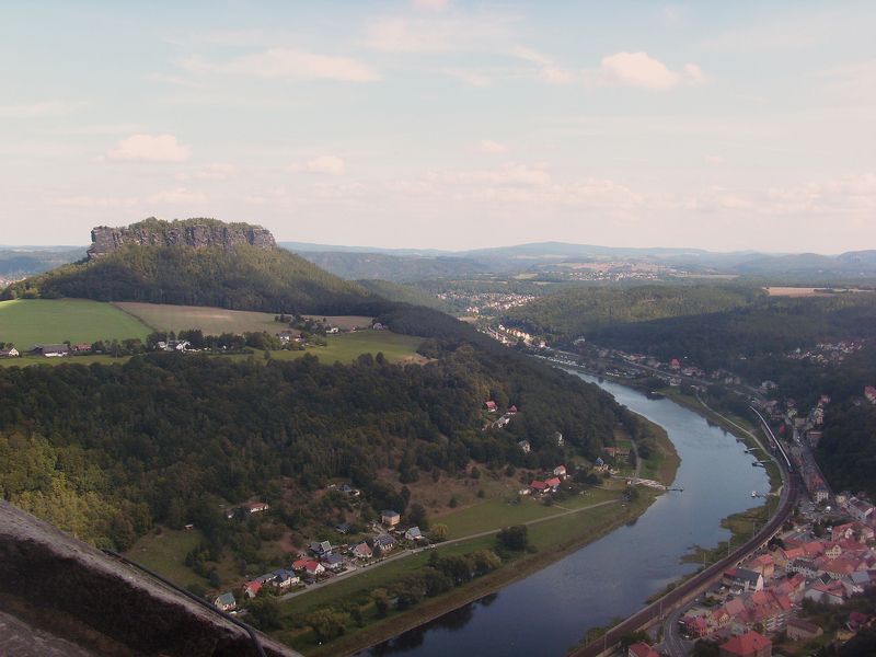 Вид на Эльбу. фото превью