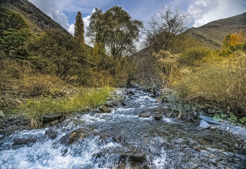 Осень в горах… Зеравшанский хребет. Таджикистан фото превью