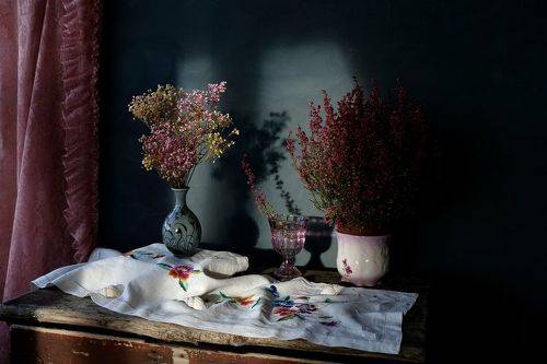 Осень вышивает...