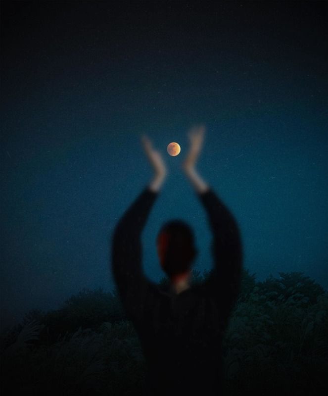 Blood moon фото превью