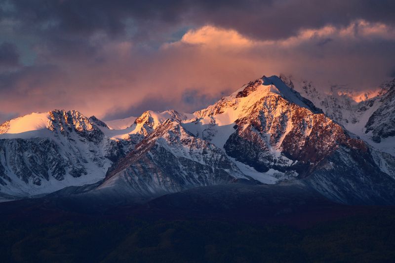 Алтай, Северо-Чуйский хребет, Горный Алтай Рассвет в горах Алтая фото превью