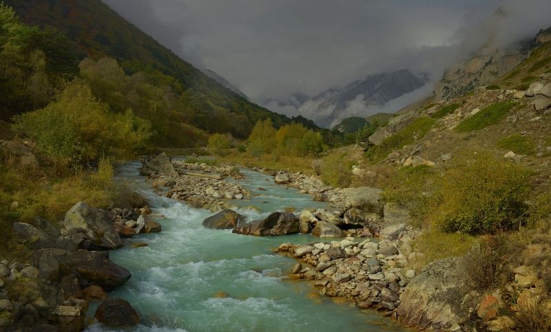 Утро в осенних горах фото превью