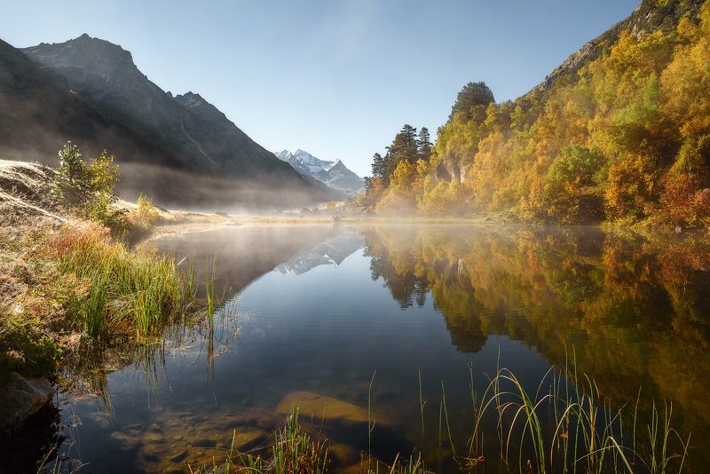 кавказ, горы, осень, карачаево-черкесия, горное озеро, озеро, осень в горах, горный пейзаж, осенний пейзаж, маруха Безмятежное озеро фото превью