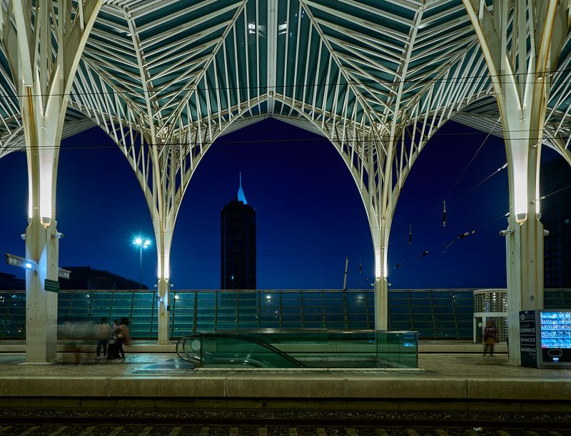 Oriente Railway Station in Lisbon фото превью
