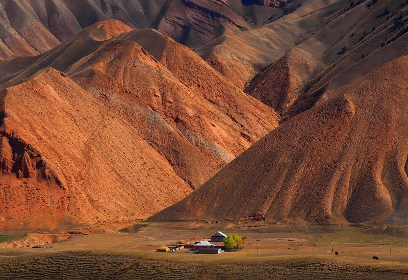 Домик в горах фото превью