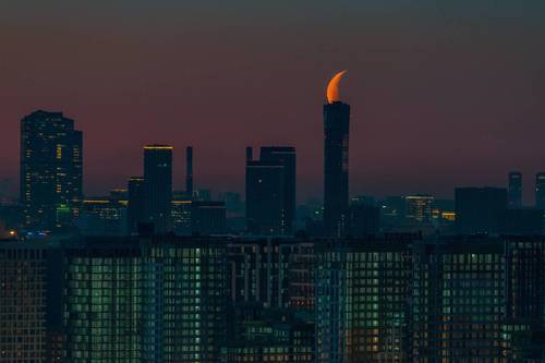 Башня лунного рога