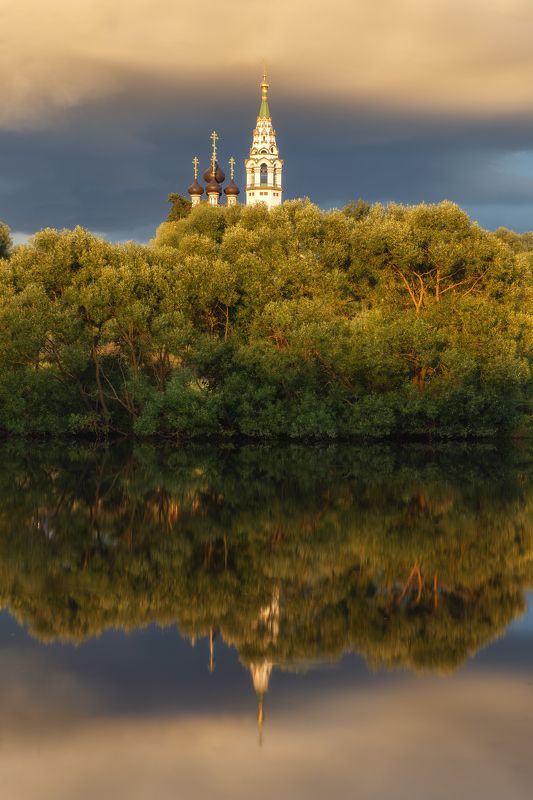 Один вечер, два состояния. Деревня Валищево. фото превью